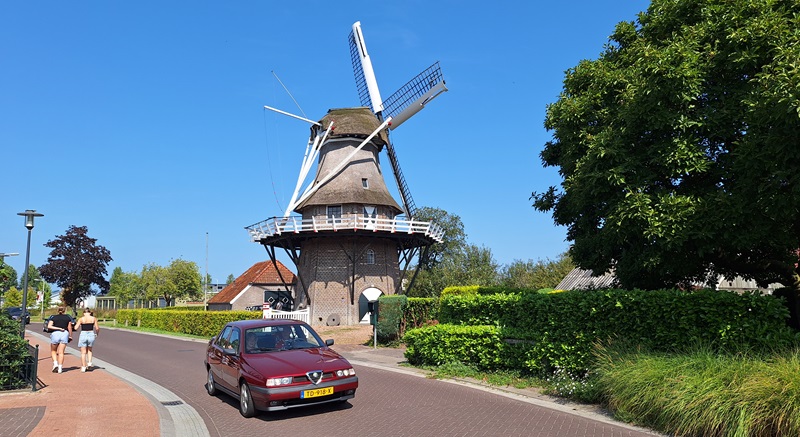 Foto's en antwoorden bij de vragen van de Molenaarsrit